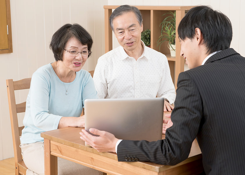 たくさんの保険会社の中からお客様に合わせてご提案